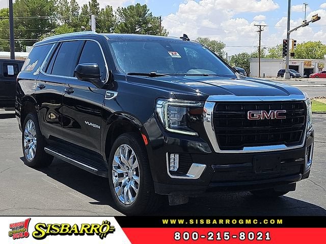 2022 GMC Yukon SLE in Onyx Black — front three-quarter view