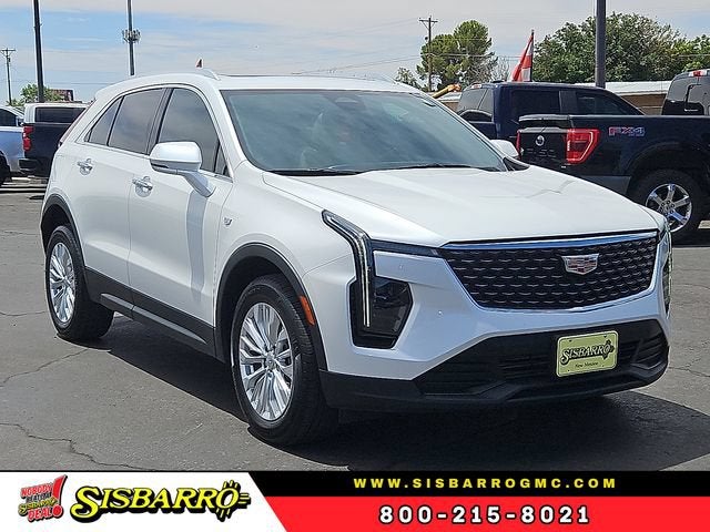 2024 Cadillac XT4 Luxury in Crystal White Tricoat — front three-quarter view